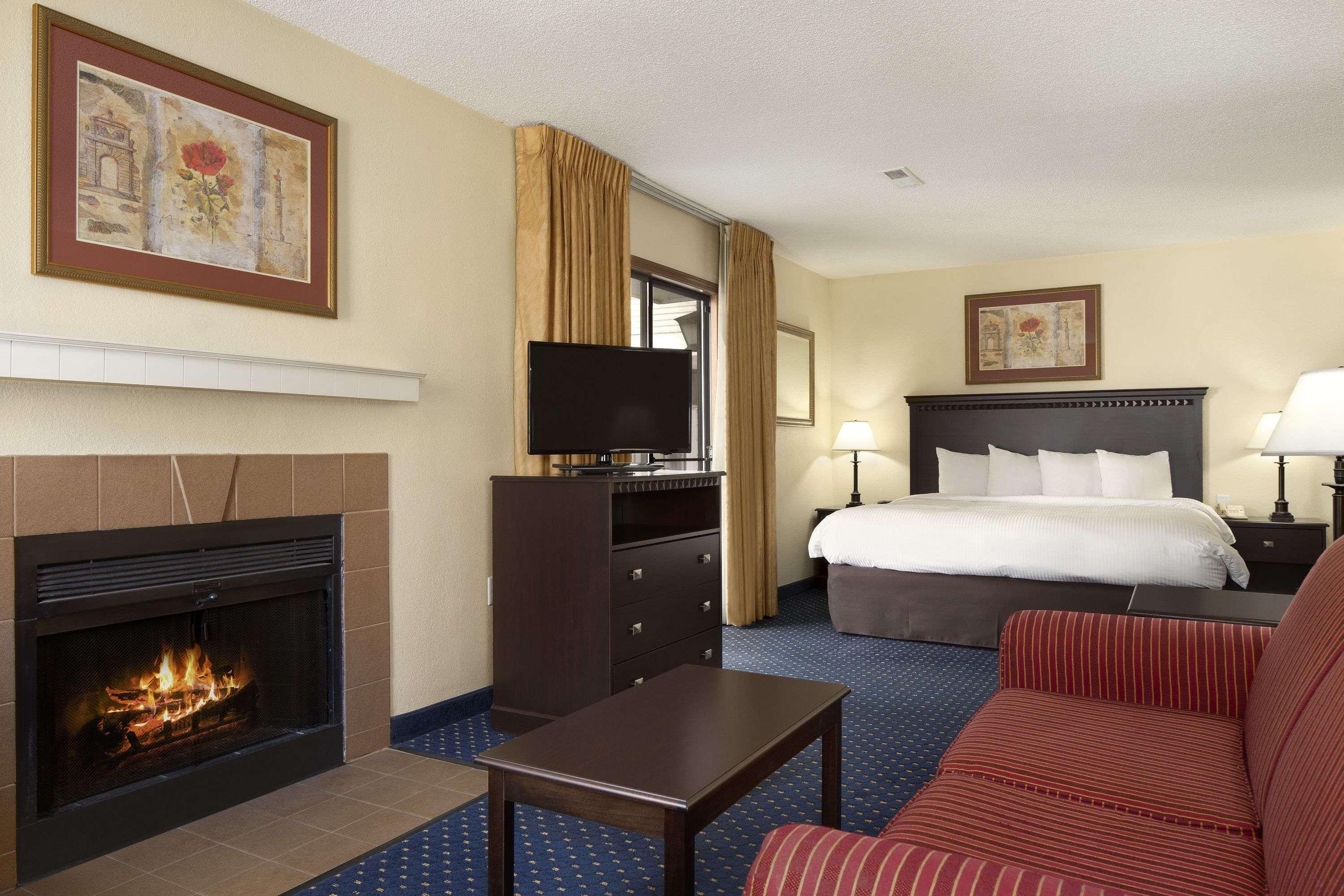 ฮอว์ทอร์น สวีท บาย วินด์แฮม ฟอร์ต เวย์น Hotel ฟอร์ตเวน ภายนอก รูปภาพ